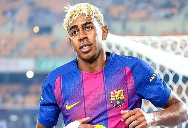 欧冠最新积分榜出炉：巴萨1-2遭绝杀，曼城2-2，阿森纳2-0